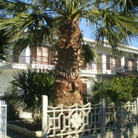 Hotel Apolafsi Volos Bagian luar foto