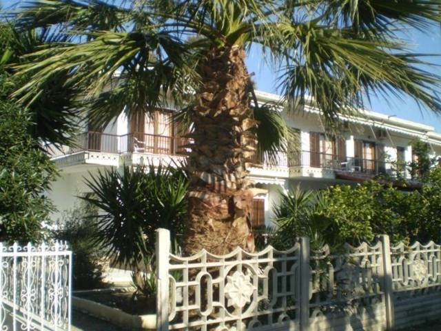 Hotel Apolafsi Volos Bagian luar foto